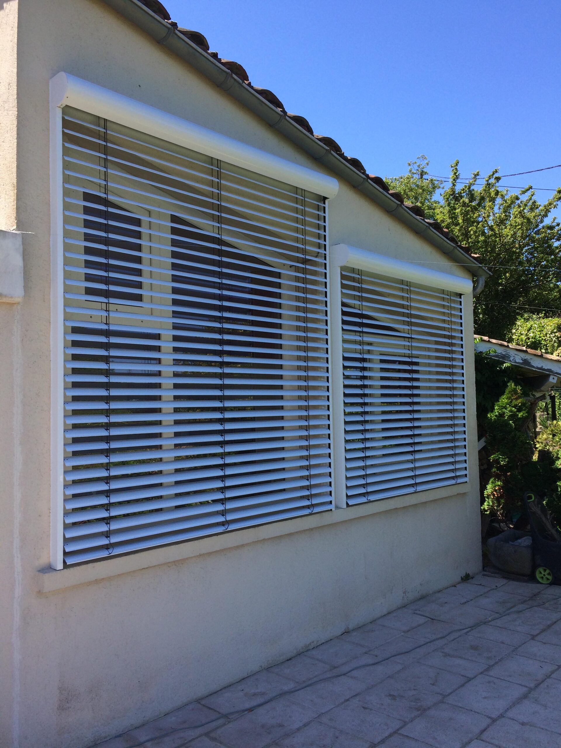 Stores bannes et stores verticaux à ambérieu-en-bugey​